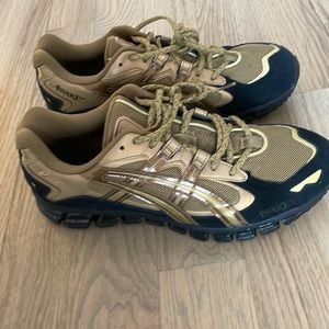 ASICS Gel-Kayano 5 360
Awake NY Gold